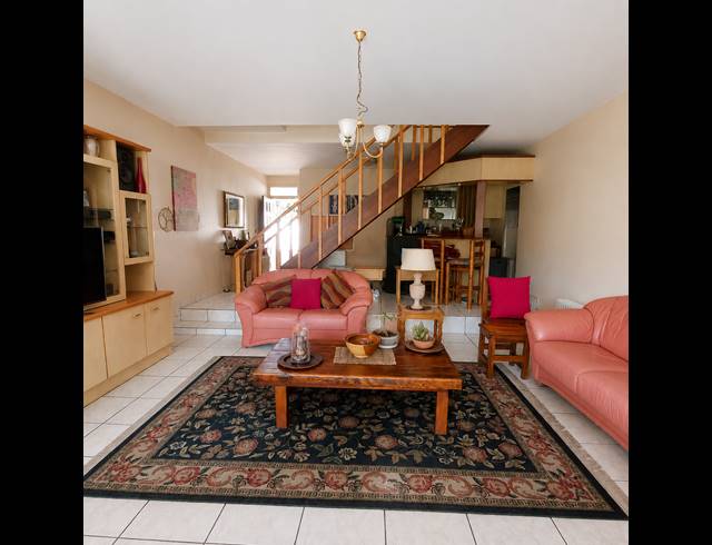 2 BEDROOM DUPLEX FOR SALE IN THREE RIVERS